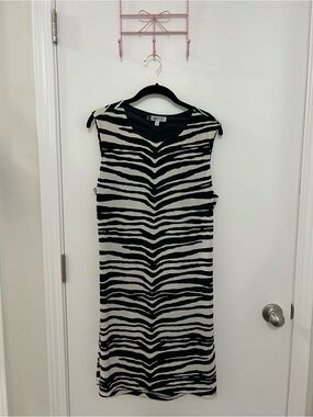 Jennifer Lopez Black and White Zebra-Print Midi Shift Dress